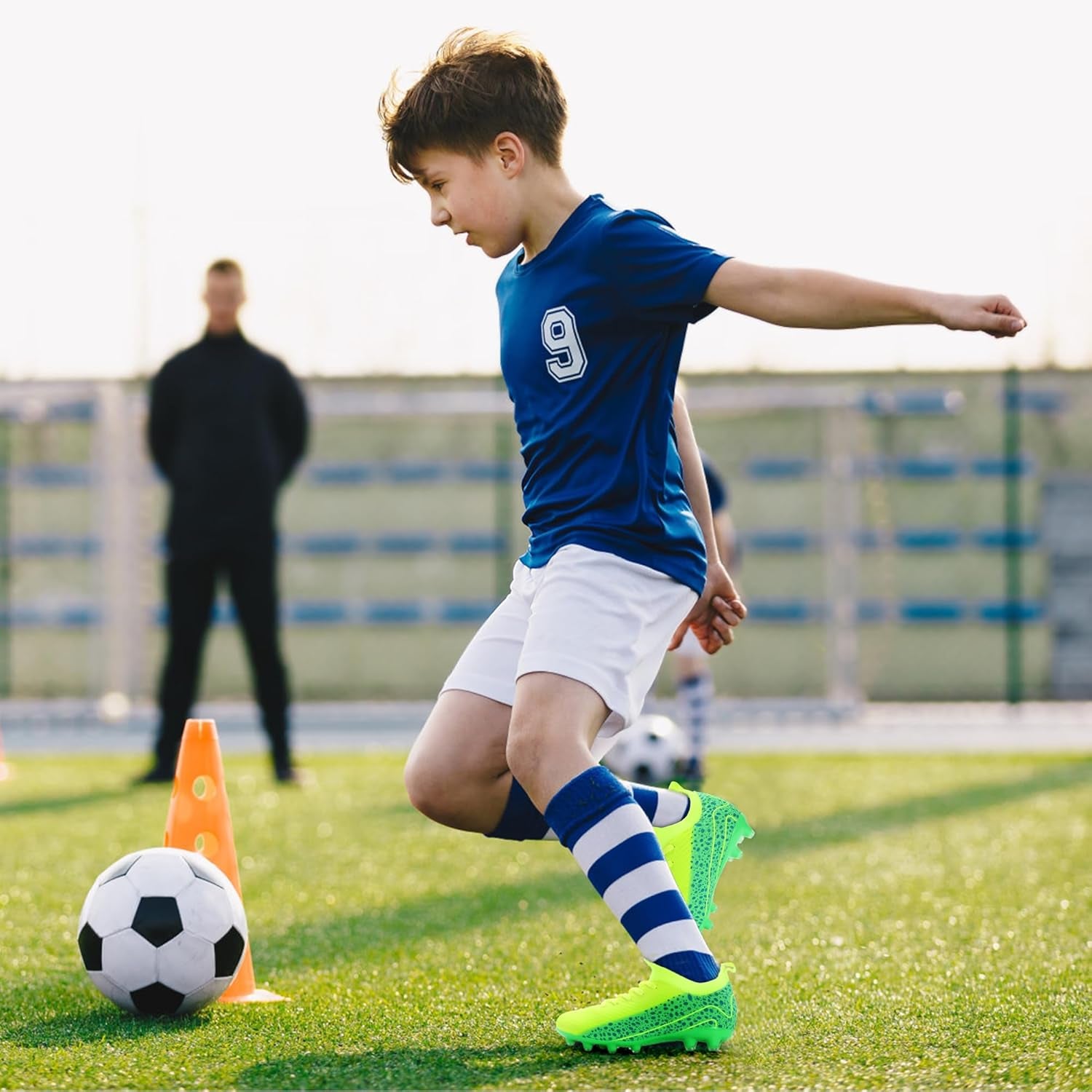 Kids Soccer Cleats for Boys and Girls Youth Mid-Top Football Shoes Outdoor Athletic Turf Soccer Shoes