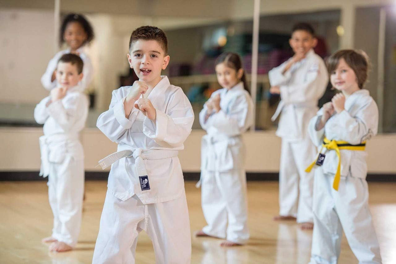 Karate Uniform for Kids & Adults Lightweight Student Karate Gi Martial Arts Uniform with Belt